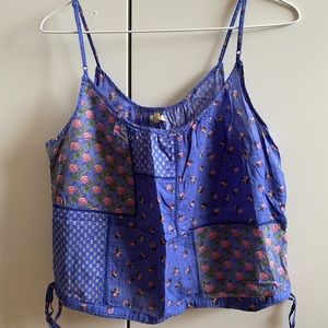 American Eagle - Size Medium